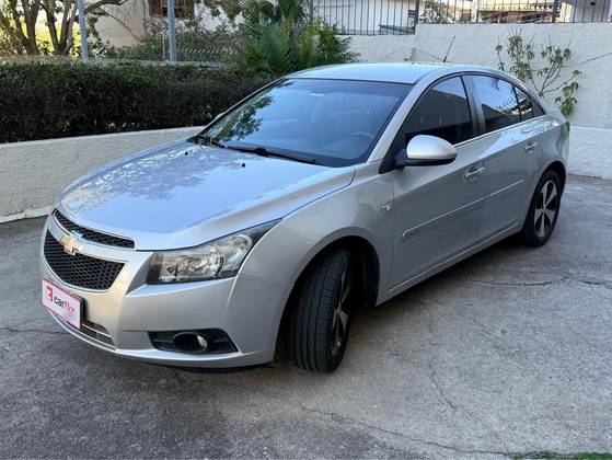 CHEVROLET CRUZE 1.8 LT 16V FLEX 4P AUTOMÁTICO CHEVROLET CRUZE 1.8 LT 16V FLEX 4P AUTOMÁTICO